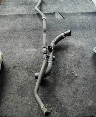 Jaguar XF X250 Engine coolant pipe/hose