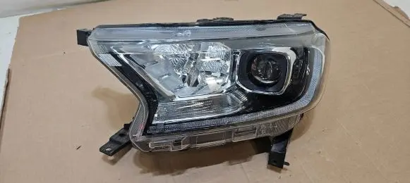 Ford Ranger IV Headlight/headlamp JB3B13E015A