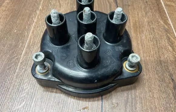 Mercedes-Benz SL R129 Spark distributor cap 1191580302 1191580202 1191580102