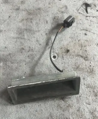 Volkswagen Bora Tailgate opening switch 1J0827566