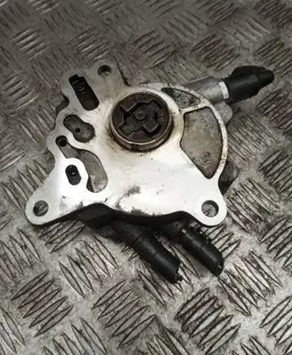 Audi A3 S3 8P Vacuum pump 03G145209