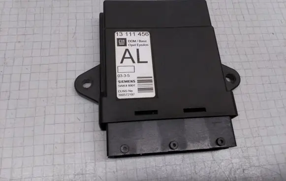 Opel Vectra C Door central lock control unit/module 13111456 5WK46001 360572197