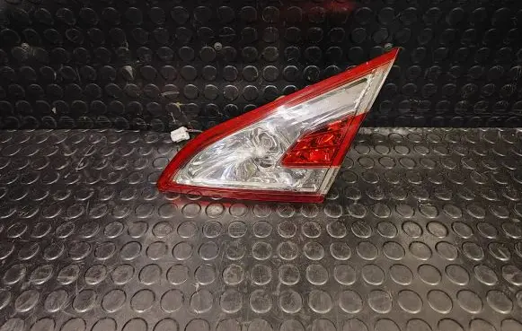 Nissan Murano Z51 Tailgate rear/tail lights