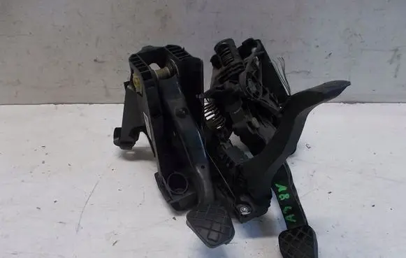Audi A3 S3 8V Clutch pedal 656232