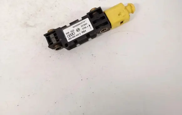 Audi A4 S4 B6 8E 8H Airbag deployment crash/impact sensor 8E0959643e