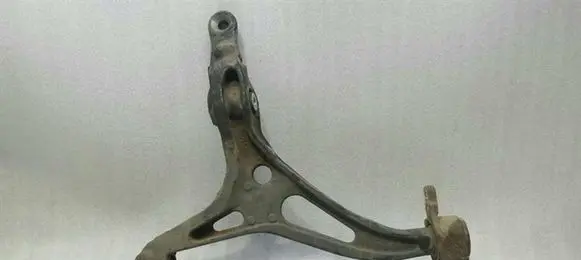 Mercedes-Benz ML W164 Front lower control arm/wishbone A1643303407