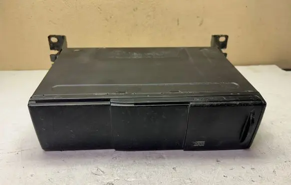 Saab 9-5 CD/DVD changer 5042585 0025274