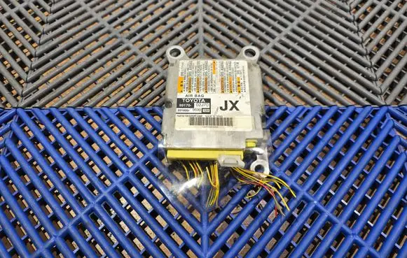 Toyota Auris E180 Airbag control unit/module 8917002J70 C0R15915A0 2310009590