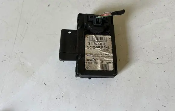 Renault Scenic II - Grand scenic II Other control units/modules S118539003E 8200216724