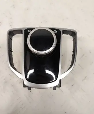Mercedes-Benz E W213 Head unit multimedia control A2139008510