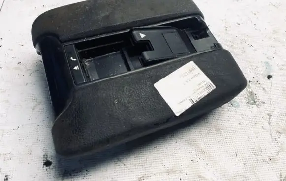 BMW 5 E39 Armrest 8213862