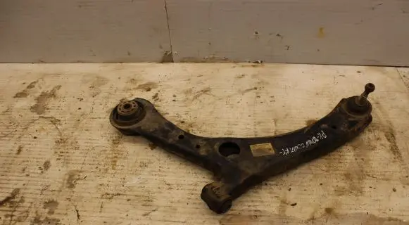 Chrysler Town & Country V Front lower control arm/wishbone 37139803