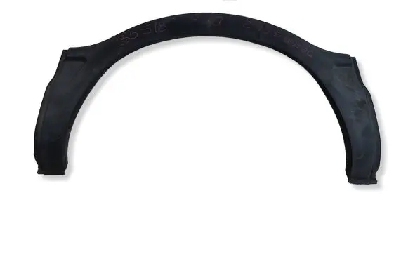 Iveco Daily 35.8 - 9 Rear arch trim 500326832