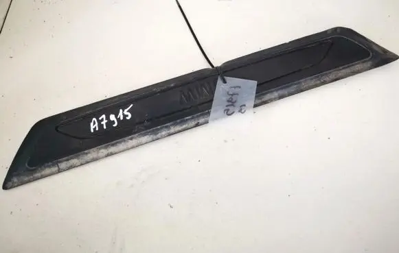 BMW 2 F22 F23 Front sill trim cover 5147726331505 5147-7263315-05