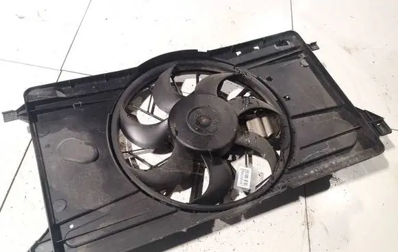 Volvo S40 Radiator cooling fan shroud 3m5h8c607uc 3m5h-8c607-uc