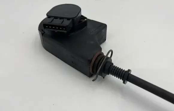 Jaguar XK8 - XKR Accelerator pedal position sensor 3W839F832 2G18AAA 4047