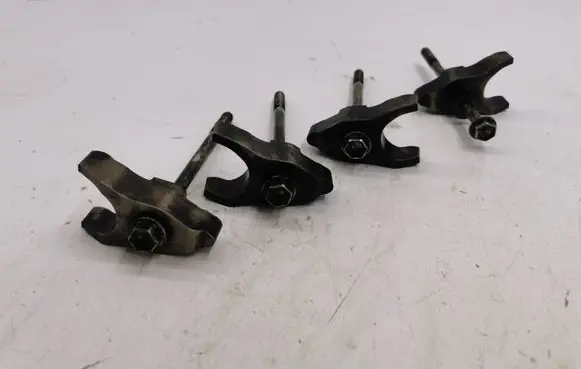 Toyota Corolla E120 E130 Fuel Injector clamp holder