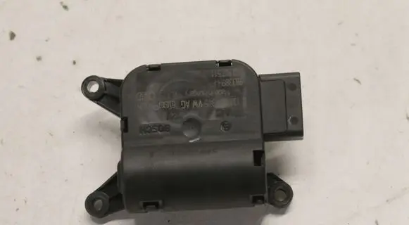 Seat Alhambra (Mk2) Air flap motor/actuator 1K0907511