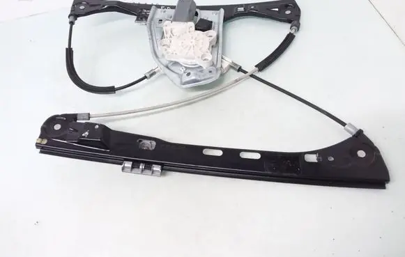 Mercedes-Benz C W203 Front door window regulator with motor A2118201742