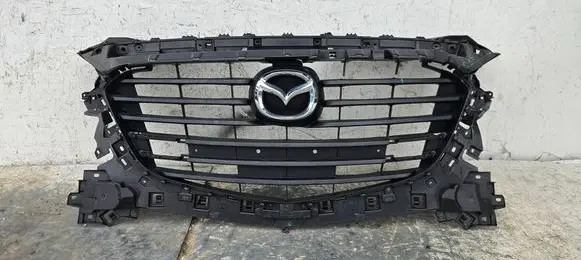 Mazda 3 Front grill BANE50712 1251S20