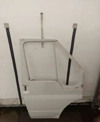 Ford Transit Front door 4703956