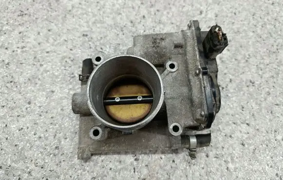 Mazda 3 II Throttle body valve