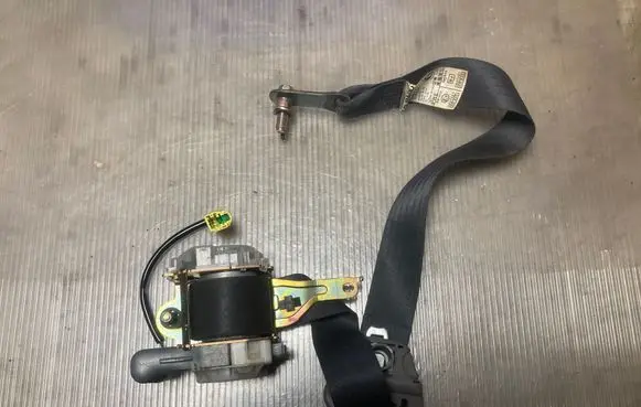 Subaru Forester SG Front seatbelt G087917