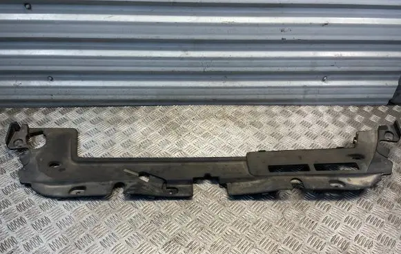 Toyota Auris 150 Radiator trim 5314102020