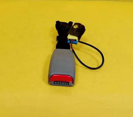 KIA Carnival Front seatbelt buckle 