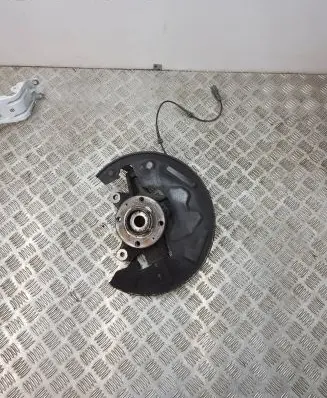 Citroen DS5 Front wheel hub
