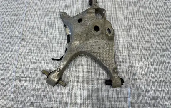 Volvo XC90 Rear control arm 32292413