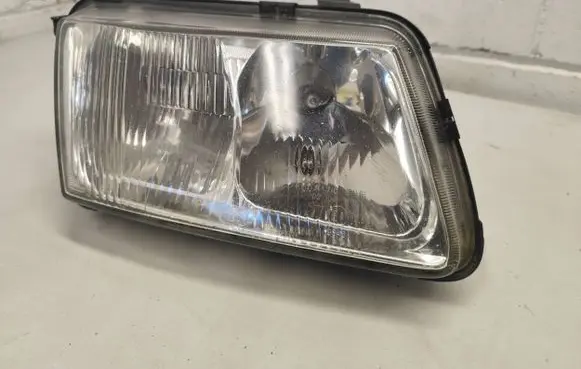 Audi A3 S3 8L Headlight/headlamp 00963034 9346 E4125