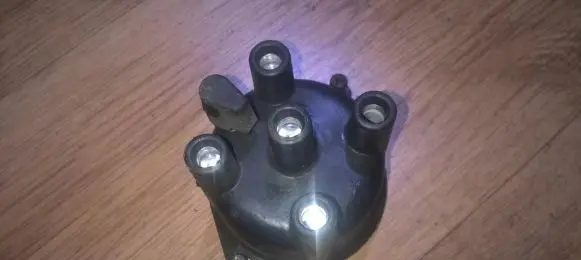 Mitsubishi Galant Spark distributor cap 