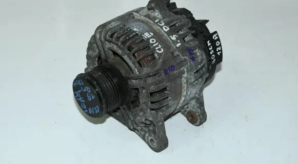 Renault Clio III Generator/alternator 8200390675