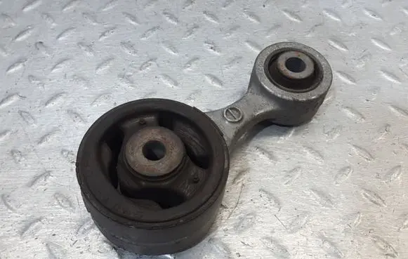 Honda Civic Engine mount bracket 16004RHF880J