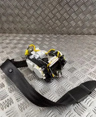 Audi A7 S7 4G Front seatbelt 4G8857706E