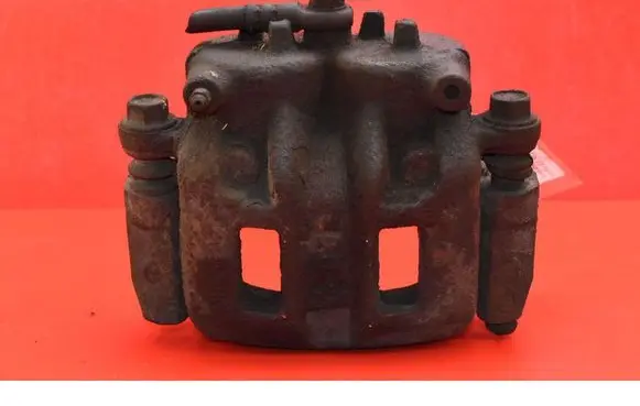 Mitsubishi Grandis Front brake caliper