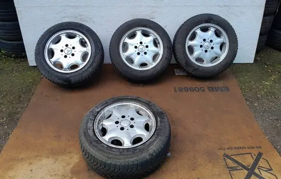 Mercedes-Benz E W124 R15 alloy rim MBEKLASE124KEBULAS
