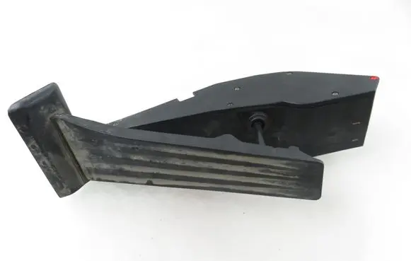 BMW 5 E39 Accelerator throttle pedal 6753518