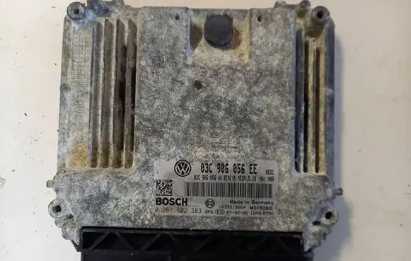Volkswagen Golf V Engine control unit/module 03C906056AK 03C906056EE 0261S02383