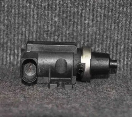 Volkswagen PASSAT B6 Turbo solenoid valve 1J0906627