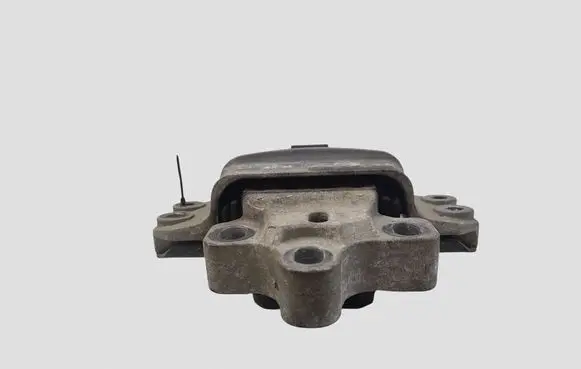 Skoda Octavia Mk2 (1Z) Engine mount bracket 1K0199555