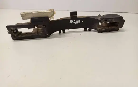 Isuzu D-Max Front door exterior handle/bracket 