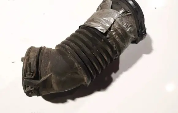 Honda Civic Air intake hose/pipe