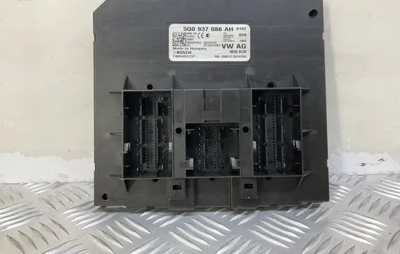 Volkswagen PASSAT B8 Comfort/convenience module 5Q0937086H