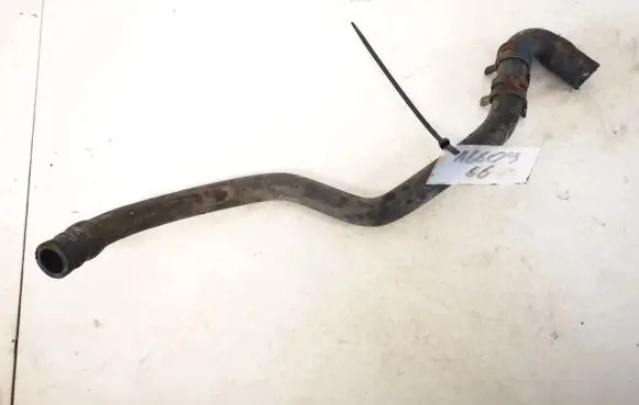 Volkswagen PASSAT B3 Engine coolant pipe/hose
