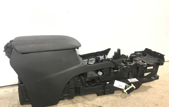 Ford Escape IV Center console LJ6BS045M62 LJ6BS045A06