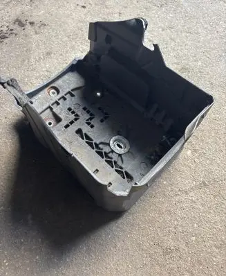 Volvo S60 Battery tray 31299569