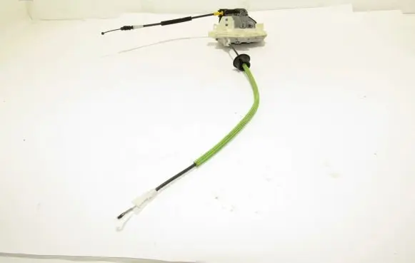 Audi TT TTS Mk2 Front door lock 8J2837016A
