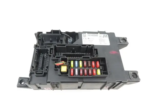 Opel Corsa D Central body control module 13142240JM
